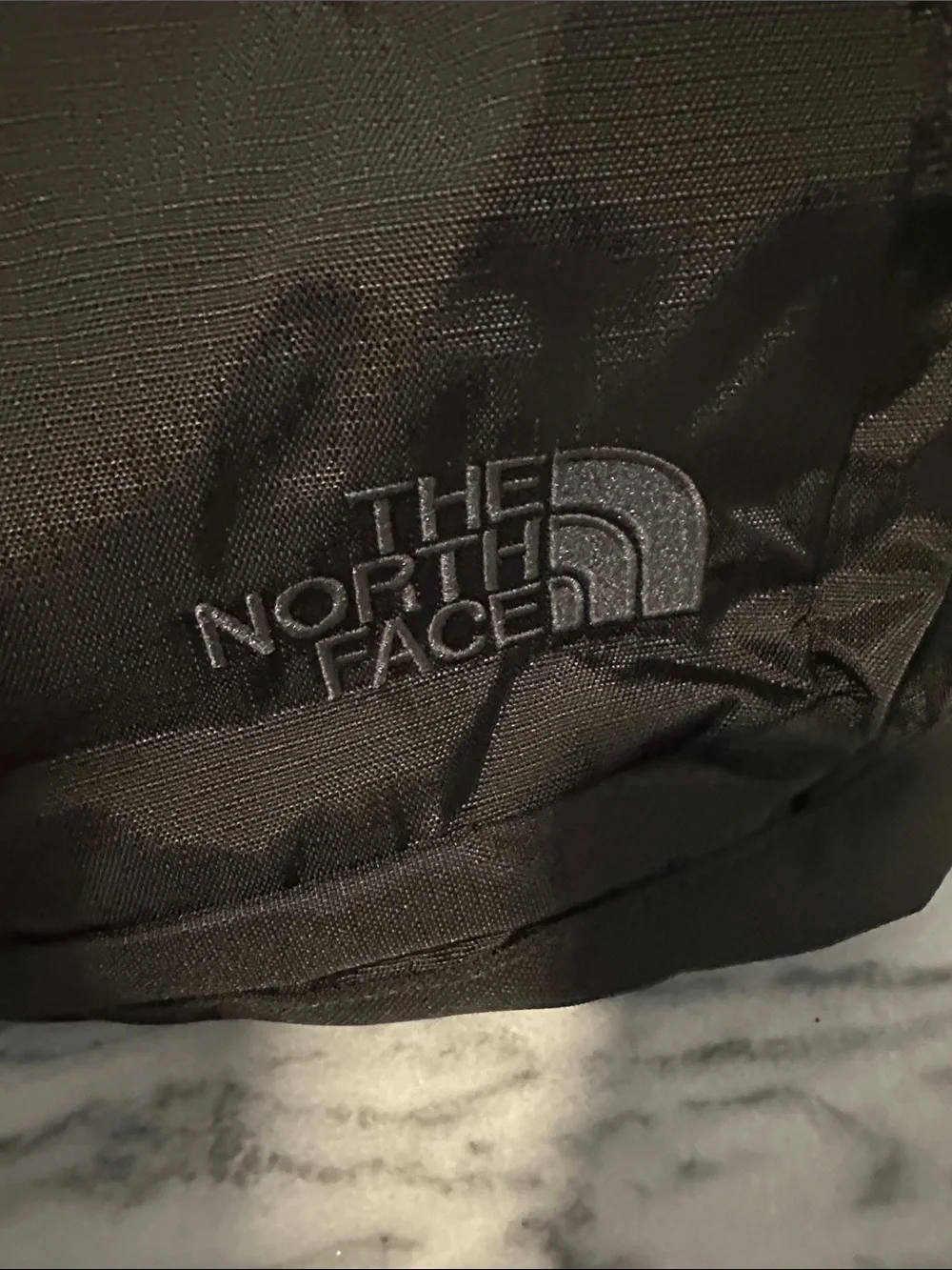 The North Face Black unisex Tote-Style Crossbody Bag logo New NWT